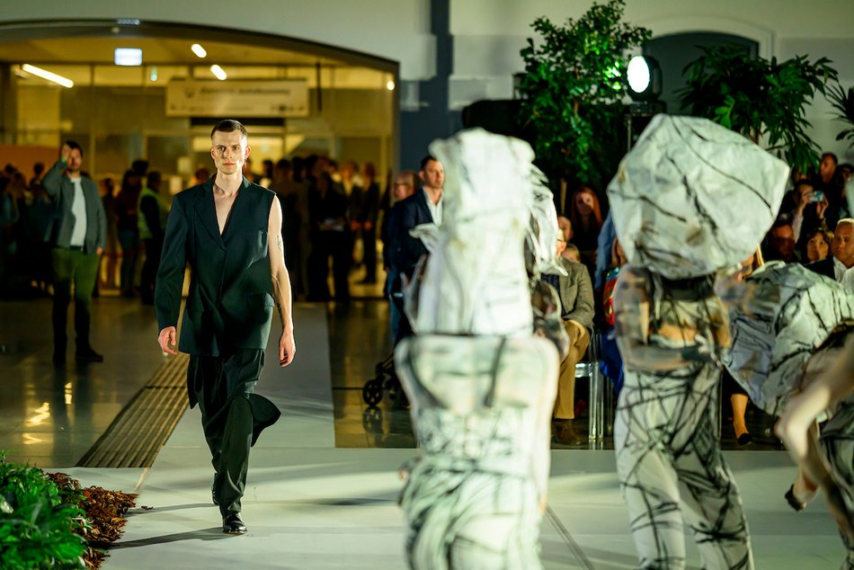 Łódź. Trend Station. Niezwykły pokaz mody na dworcu Łódź Fabryczna