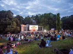 Park Julianowski - polówka, letnie kino plenerowe