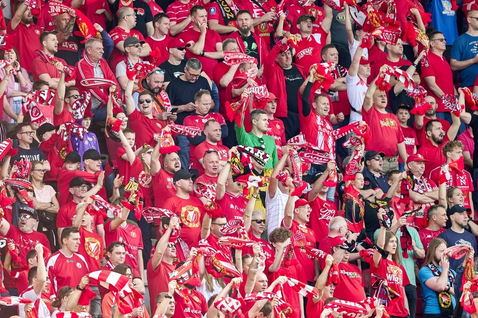 Kibice na meczu Widzewa Łódź