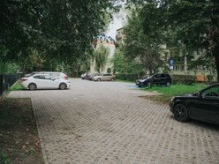 Łódź. Nowy parking na Kozinach w Łodzi. Tego potrzebowali mieszkańcy