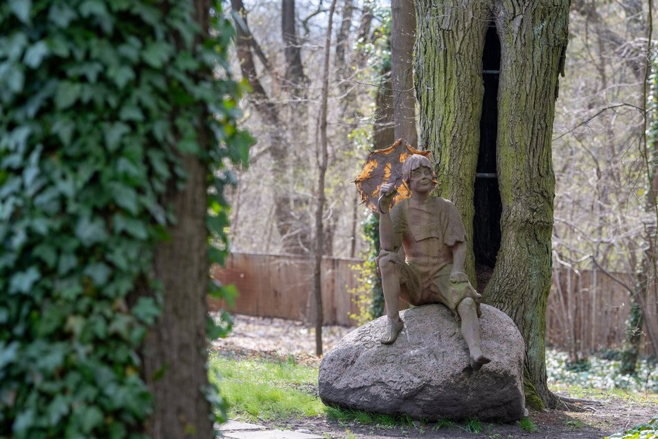 Wiosenny Ogród Botaniczny w Łodzi. Spacer wśród budzącej się do życia przyrody