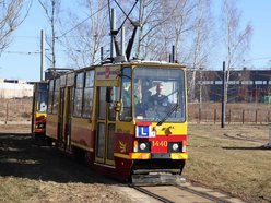 Łódź. Pan Bartosz prowadzi tramwaj MPK Łódź