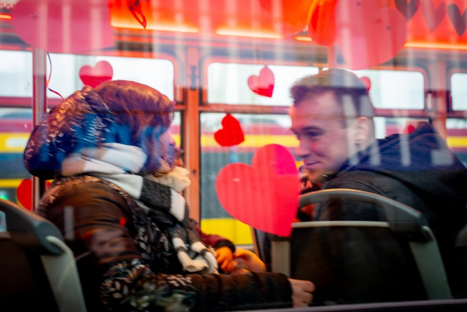 Łódź. Darmowy walentynkowy tramwaj MPK Łódź na ulicach miasta! Jak tu można go nie kochać?