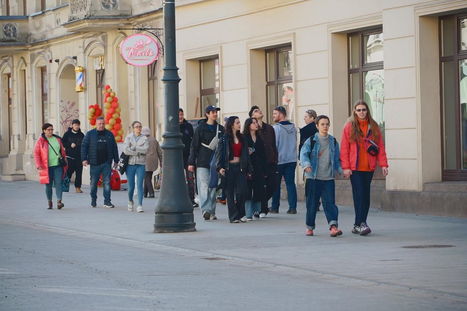 Wiosna w Łodzi! Piotrkowska i Plac Wolności pełne spacerowiczów!