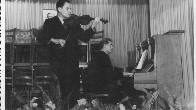 Grać pierwsze skrzypce. Historia Zenona Hodora, wieloletniego koncertmistrza Filharmonii Łódzkiej