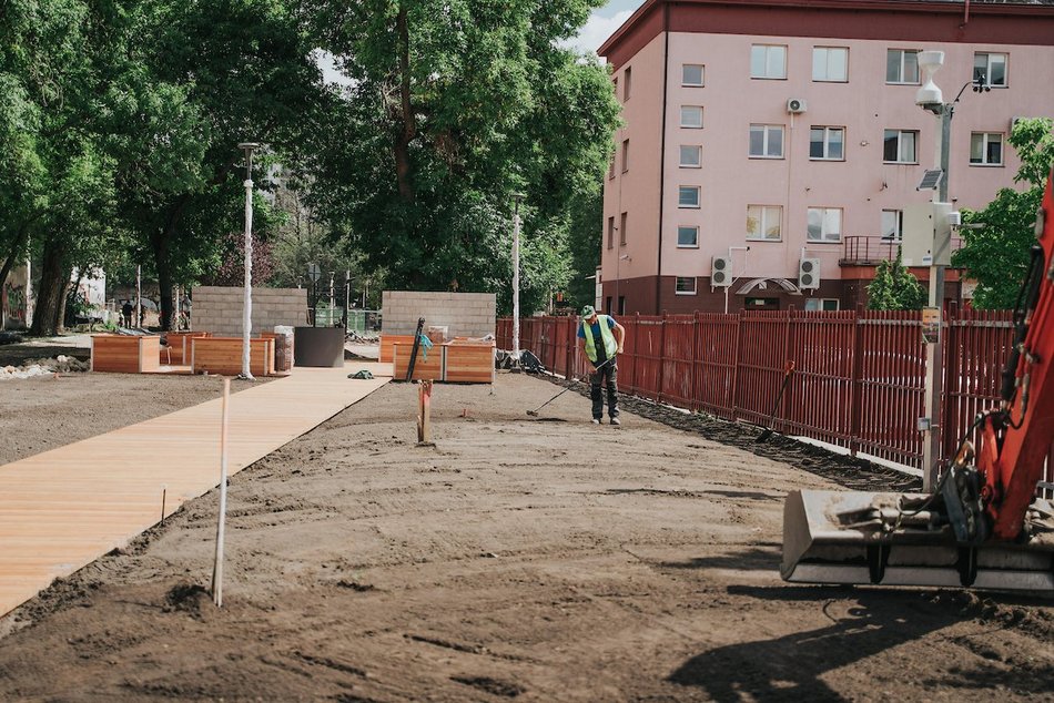 Łódź. Zielony skwer w centrum Łodzi rośnie w oczach! Jeszcze w sierpniu zakończą się prace