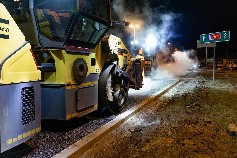 Łódź. Nocne prace w Nowosolnej