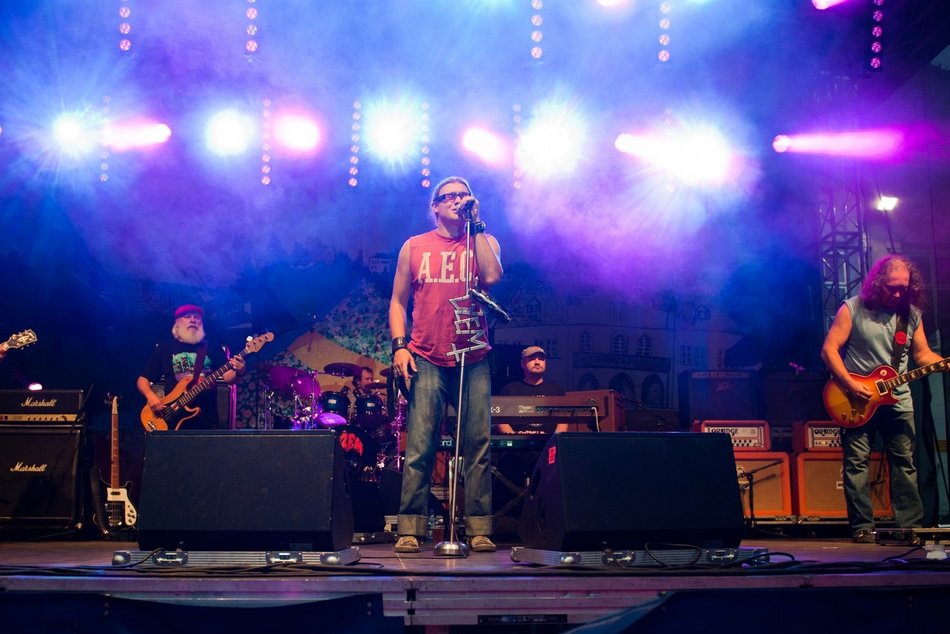 Co robić w weekend w Łodzi? Noc spadających gwiazd, koncert Dżemu i bałkańska potupajka