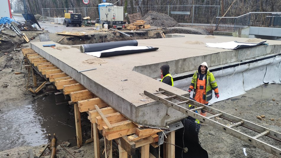 Most na Siewnej. Robotnicy wylali już beton. Kiedy zostanie otwarty?