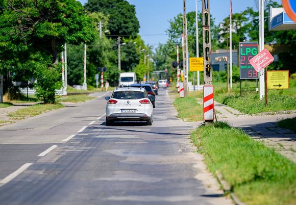 Łódź. Zamknięcie przejazdów kolejowych w Łodzi. Zmiany w organizacji ruchu 