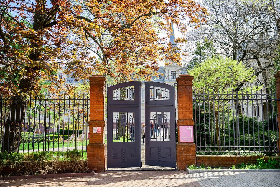 Łódź. Ogród Muzeum Miasta Łodzi otwiera się na wiosnę! Wejście również od strony Manufaktury