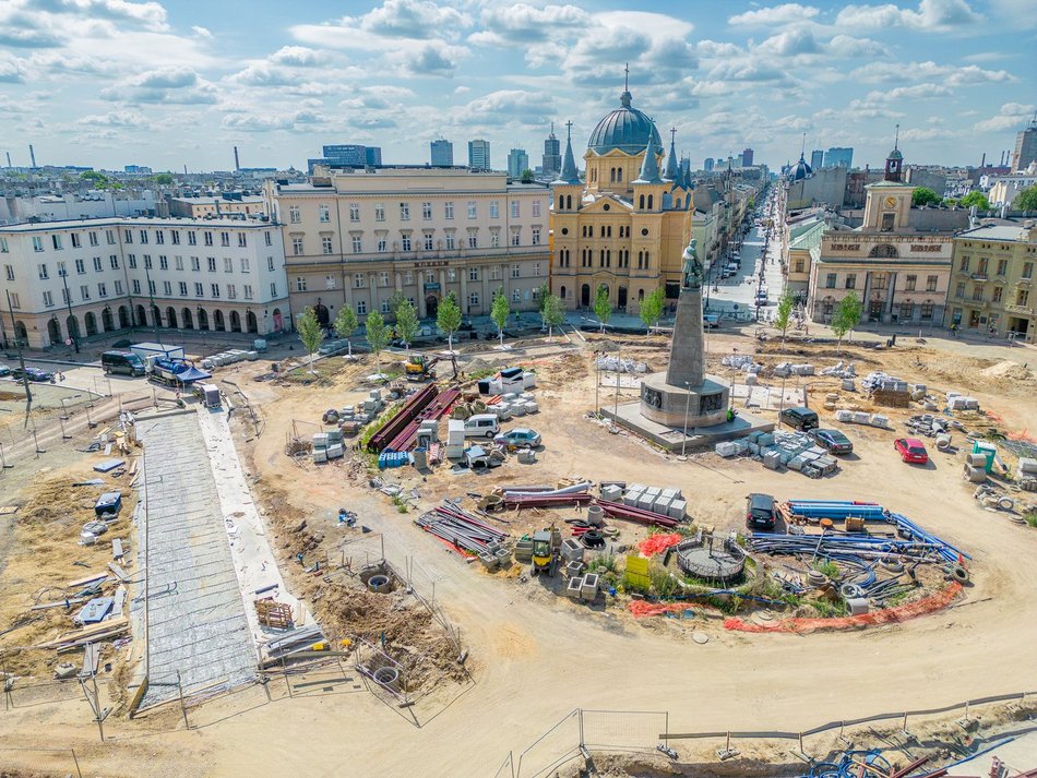 Plac Wolności w remoncie. Widok z drona