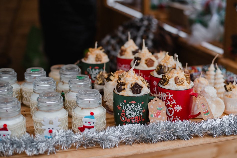 Jarmark Bożonarodzeniowy w hotelu Podklasztorze. Mikołaj w helikopterze, Halinka Młynková i więcej!