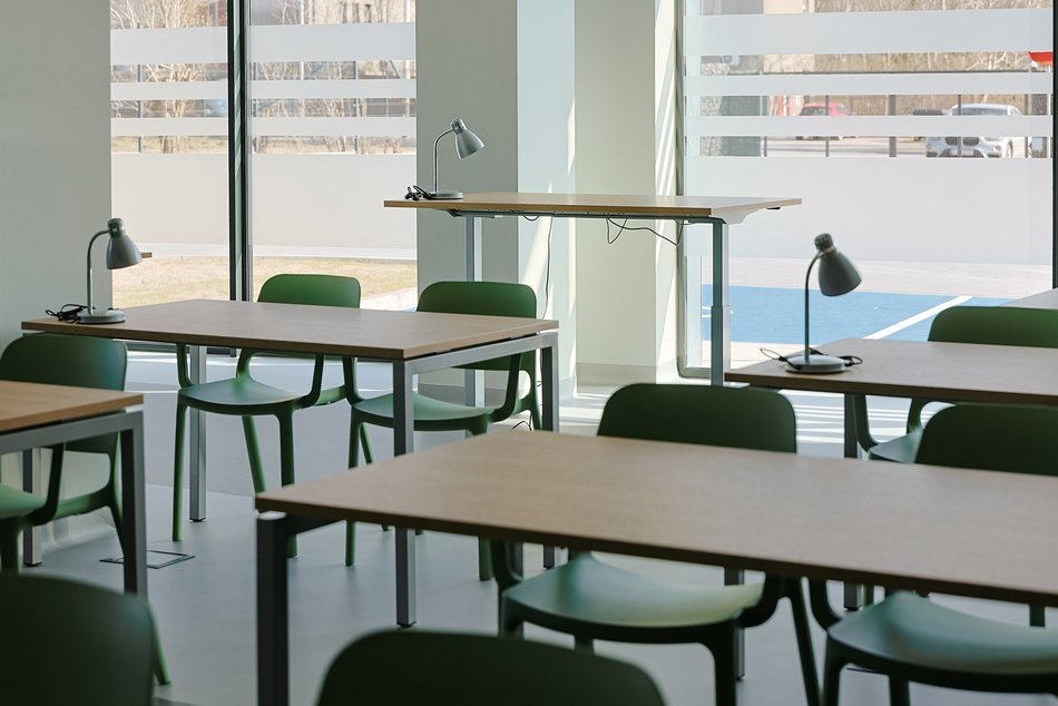 Łódź. Nowy Wydział Ksiąg Wieczystych gotowy. Kryje ponad 40 kilometrów półek