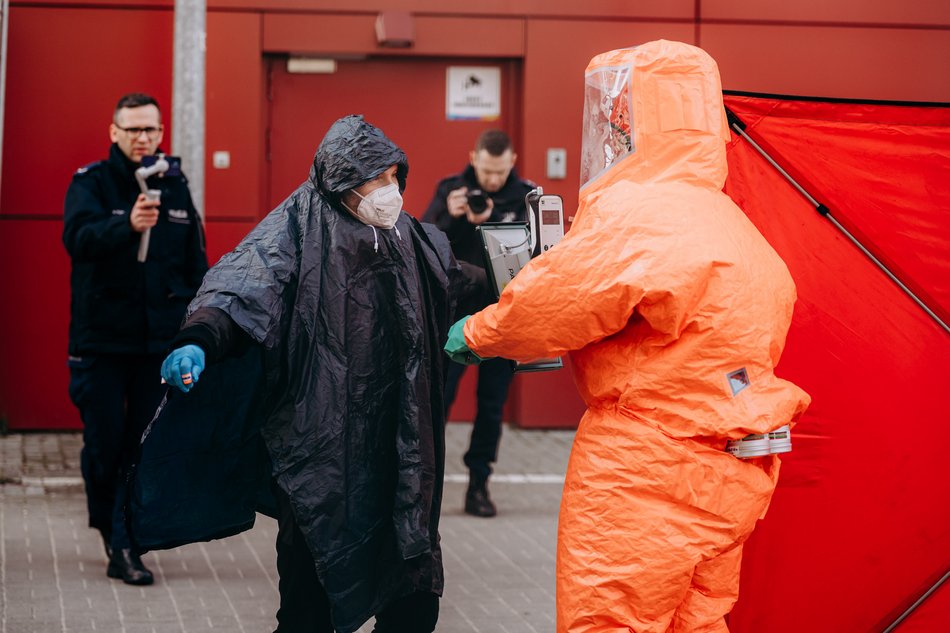 Ćwiczenia służb specjalnych na stadionie im. Władysława Króla w Łodzi