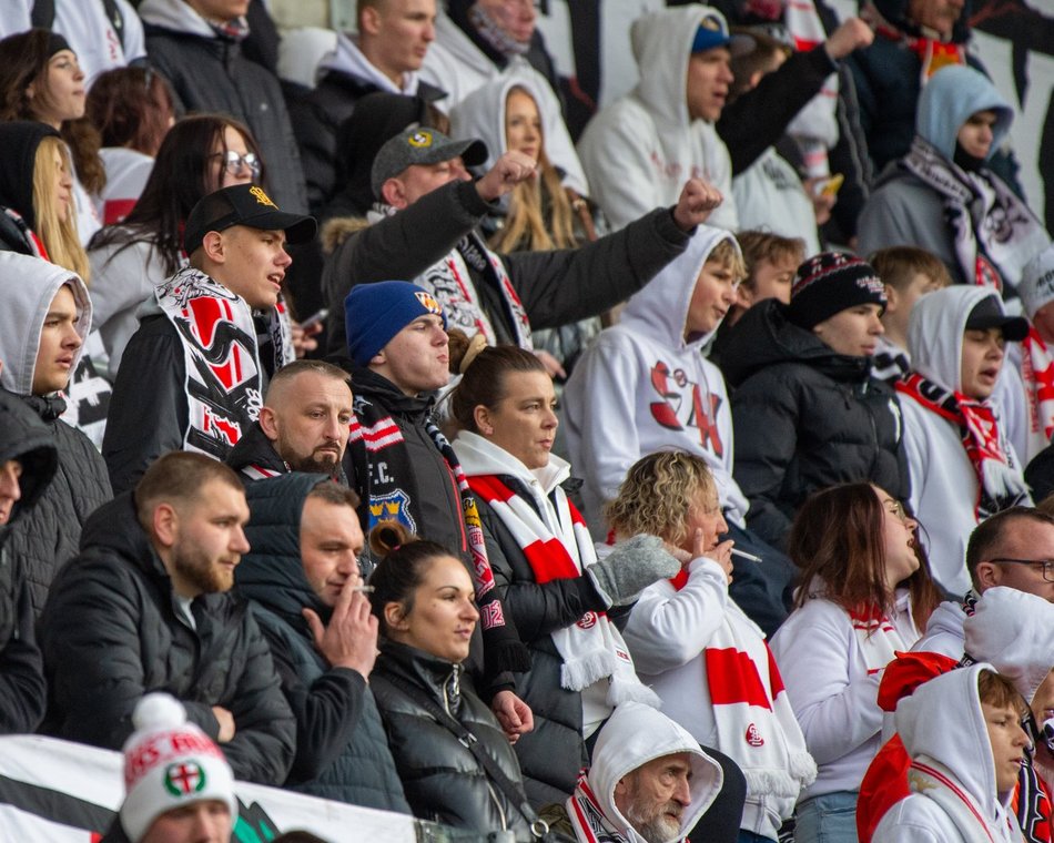 Kibice na meczu ŁKS Łódź kontra Bruk-Bet Termalica Nieciecza. Byłeś? Odszukaj się w galerii