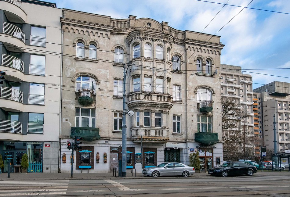 Łódź. Aż 15 kamienic w centrum Łodzi do remontu. Mijasz je codziennie