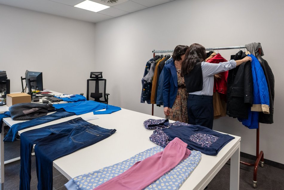 Łódź. Bonprix w biurowcu Nowa Fabryczna w Łodzi. Nowa siedziba, nowe możliwości