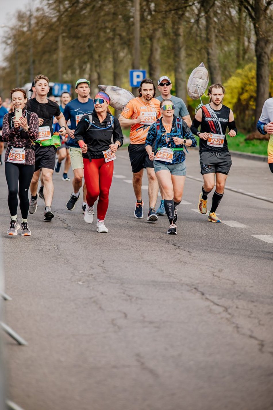 Łódź. DOZ Maraton Łódź 2026. Brałeś udział w biegu? Odszukaj się w galerii i zapisz na pamiątkę!