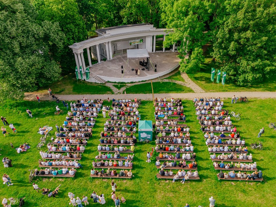 Łódź. Wyjątkowy koncert w parku Julianowskim. Uczczono 80-lecie Akademii Muzycznej w Łodzi