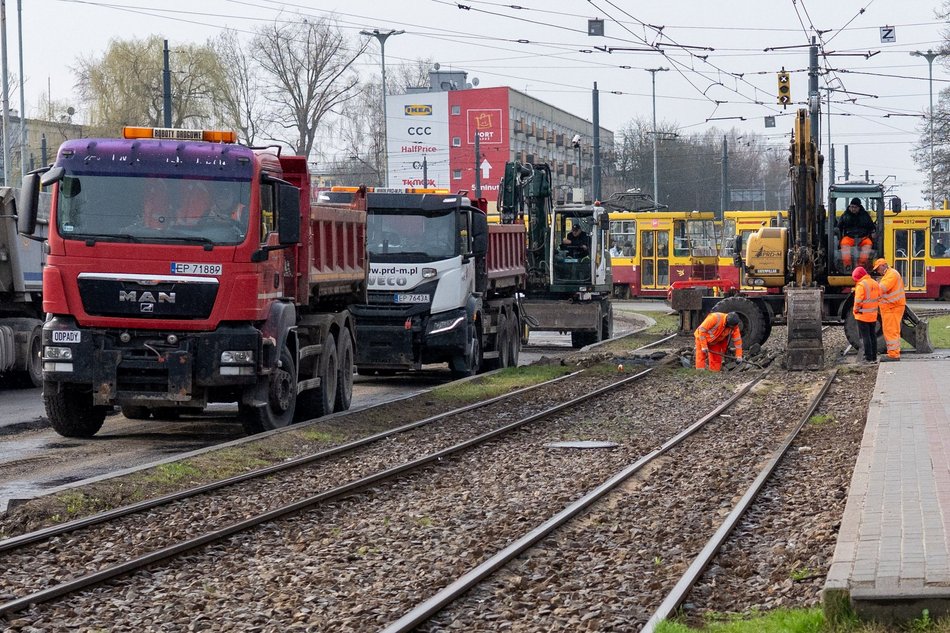 Remont Pabianickiej w Łodzi na finiszu. Kiedy drogowcy otworzą drugi pas?