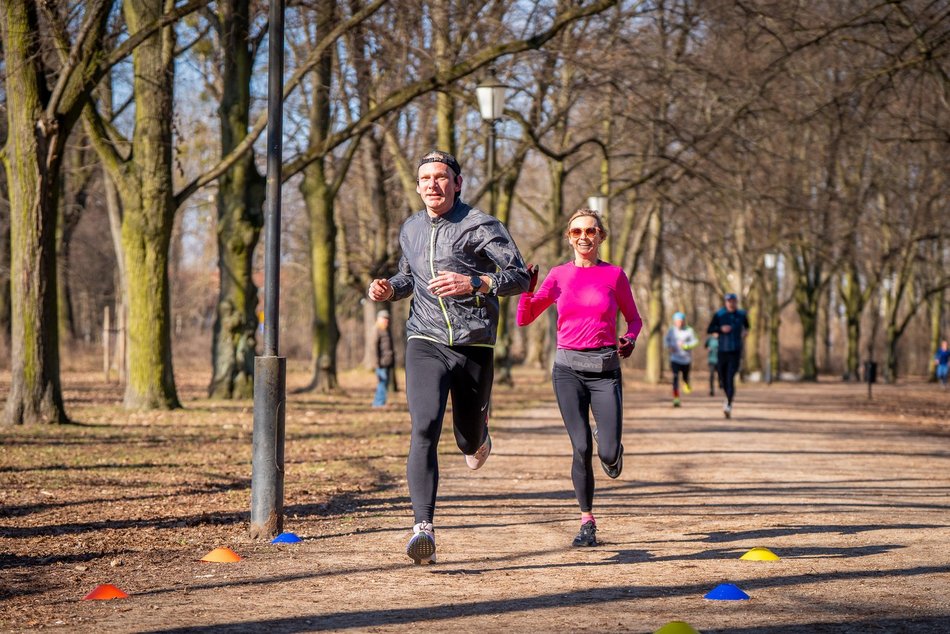 Łódź. Parkrun w Parku Poniatowskiego w Łodzi. Brałeś udział w biegu? Znajdź się na zdjęciach!