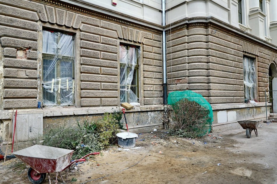 Łódź. Remont IV Liceum Ogólnokształcącego w Łodzi dobiega końca