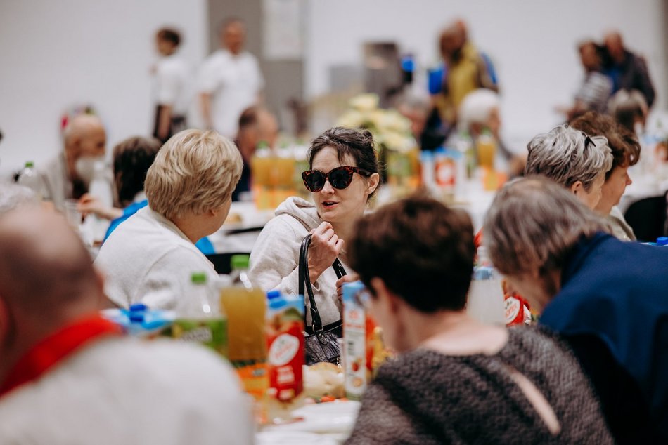 Łódź. Miejskie Śniadanie Wielkanocne 2025 w Łodzi. Kilkuset gości w hali Expo-Łódź