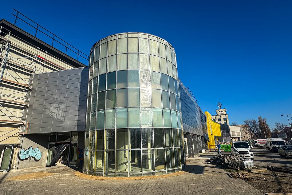 Co powstanie w dawnej Almie przy Kilińskiego w Łodzi? Popularny supermarket!