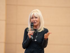 Łódź. Anna Maria Wesołowska na Uniwersytecie Łódzkim. Aula WPiA pękała w szwach