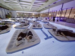 Łódź. Walentynkowy relaks w Aquaparku Fala w Łodzi przy dźwiękach mis tybetańskich