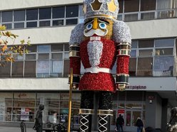 Łódź. Coraz bliżej Święta! Na Piotrkowskiej w Łodzi pojawiły się już pierwsze dekoracje