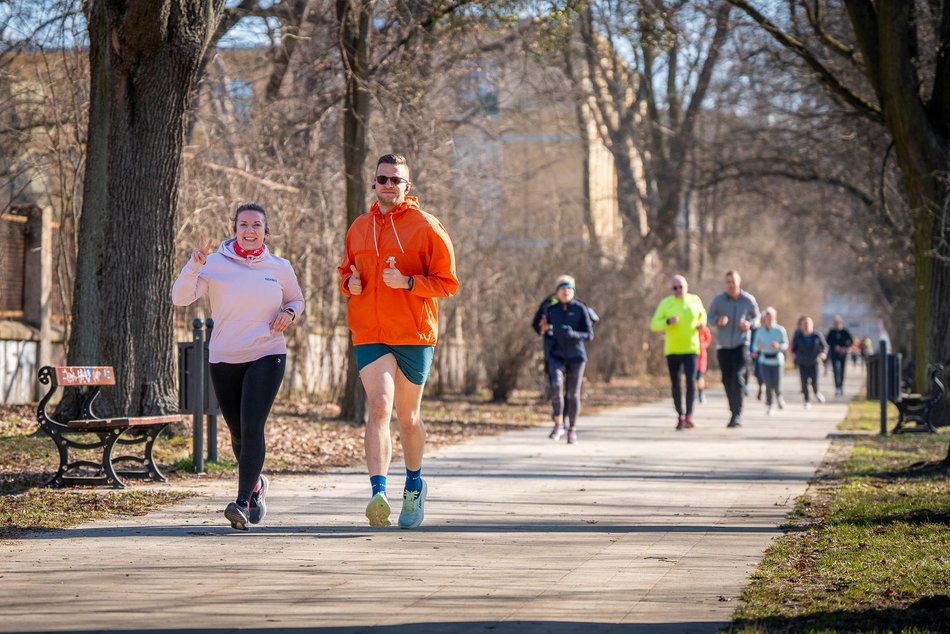 Łódź. Parkrun w Parku Poniatowskiego w Łodzi. Brałeś udział w biegu? Znajdź się na zdjęciach!