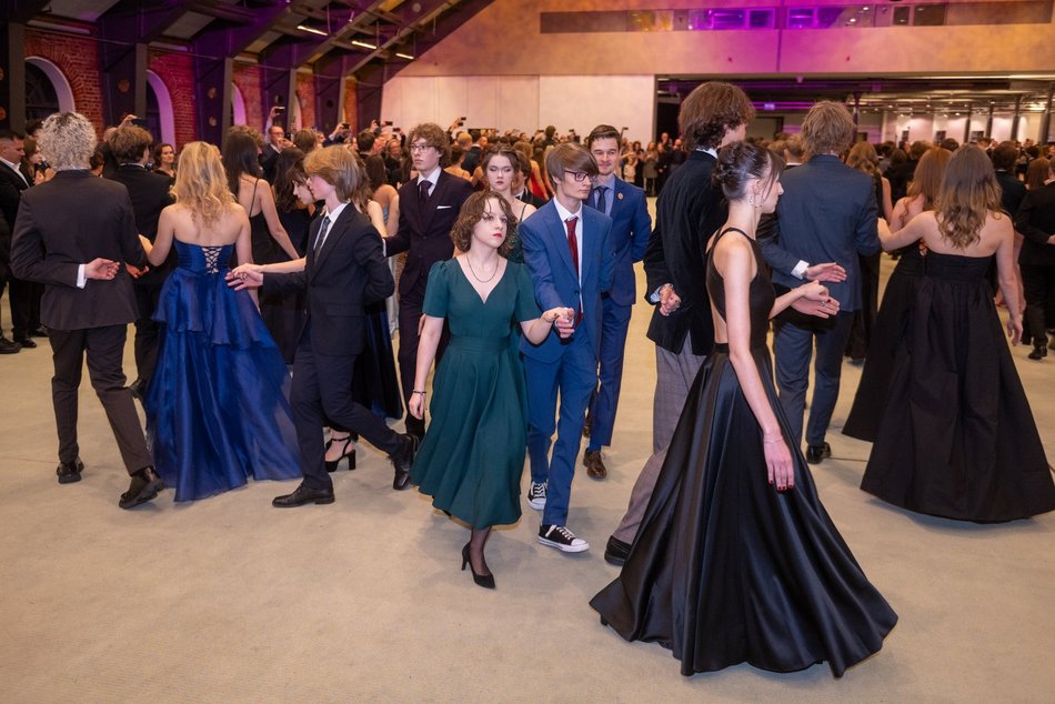 Łódź. Studniówka I LO w Łodzi