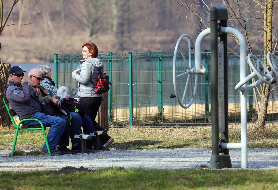 Łódź. Łódź budzi się do życia! Łodzianie i turyści tłumnie korzystają z pierwszych dni wiosny