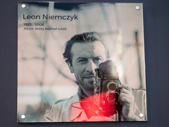 Kino Charlie - tablica na cześć aktora Leona Niemczyka
