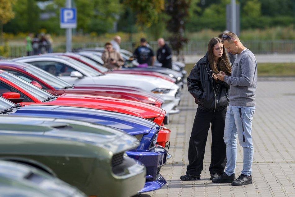 Ale auta pod Atlas Areną w Łodzi. Europejski zlot aut sportowych