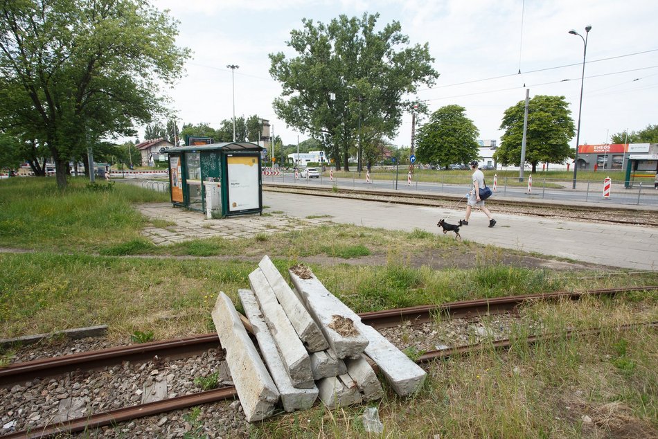 Prace na skrzyżowaniu al. Włókniarzy i ul. Legionów