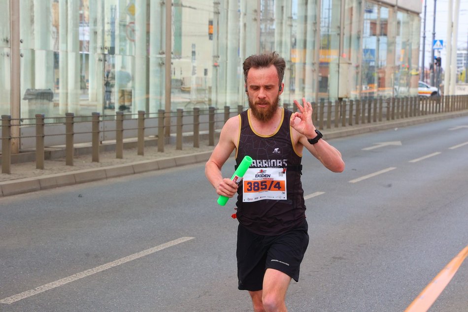 Łódź. DOZ Maraton Łódź 2026. Brałeś udział w biegu? Odszukaj się w galerii i zapisz na pamiątkę!