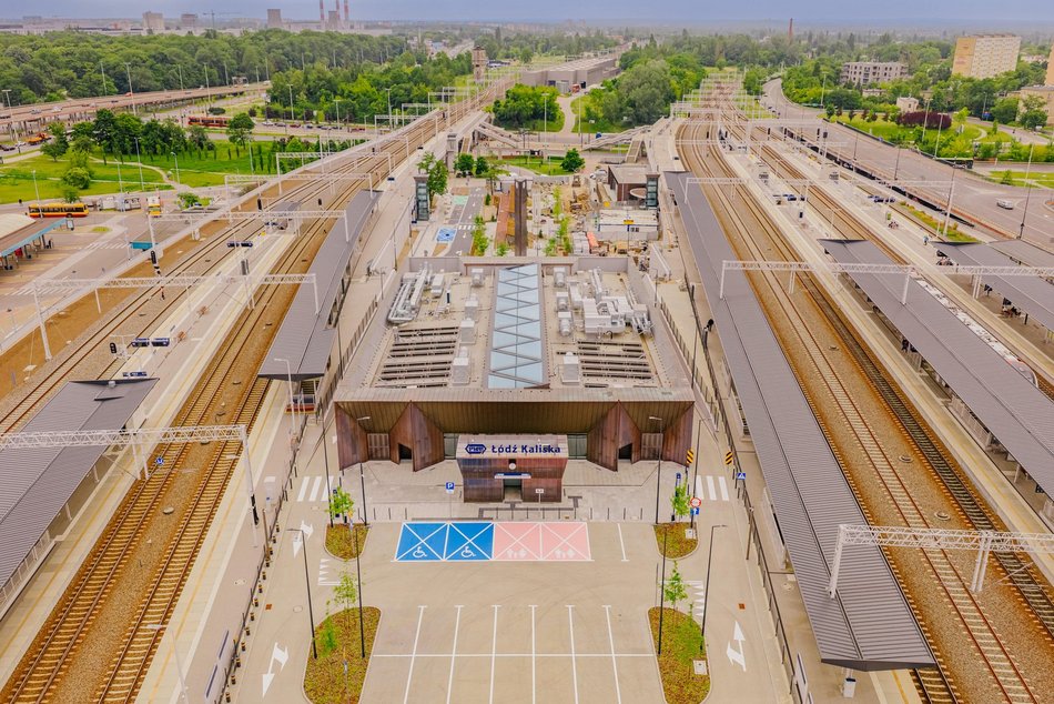 Łódź. Remont dworca Łódź Kaliska coraz bliżej końca. Wiemy, na kiedy zaplanowano otwarcie! [ZDJĘCIA]