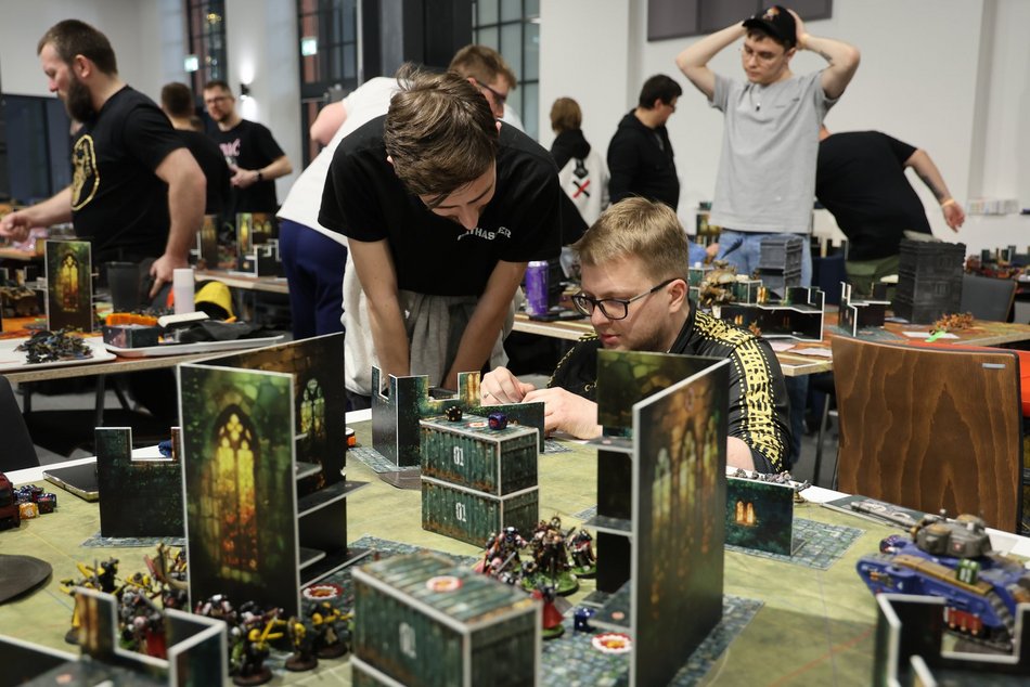 Łódź. Warhammer 40,000 opanował EC1 Łódź! Zobacz, jak wygląda zmagania na turnieju bitewniaków