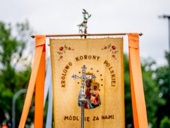 Łódź. Boże Ciało w Łodzi. Procesja z kościoła Matki Boskiej Zwycięskiej przeszła ulicami miasta