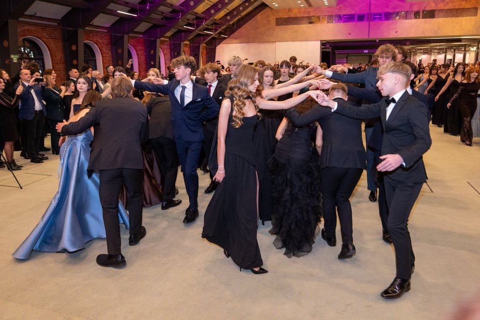 Łódź. Studniówka I LO w Łodzi