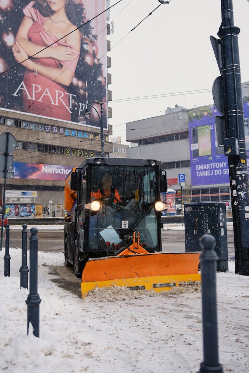 Łódź. Akcja „Zima" na ulicach Łodzi. Służby pracują w trybie ciągłym