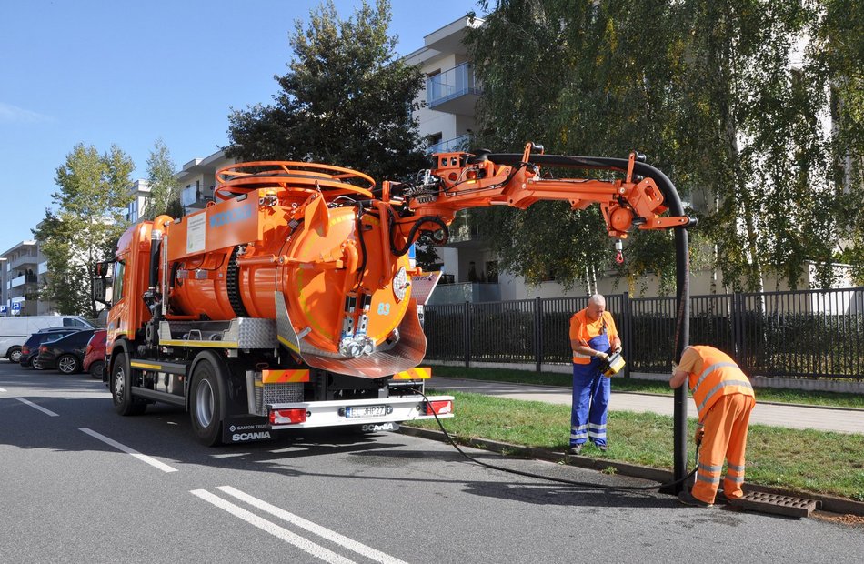 ZWIK Łódź zapobiega rozlewiskom na ulicach po burzach