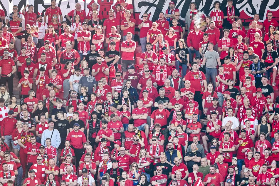 Kibice na meczu Widzewa Łódź