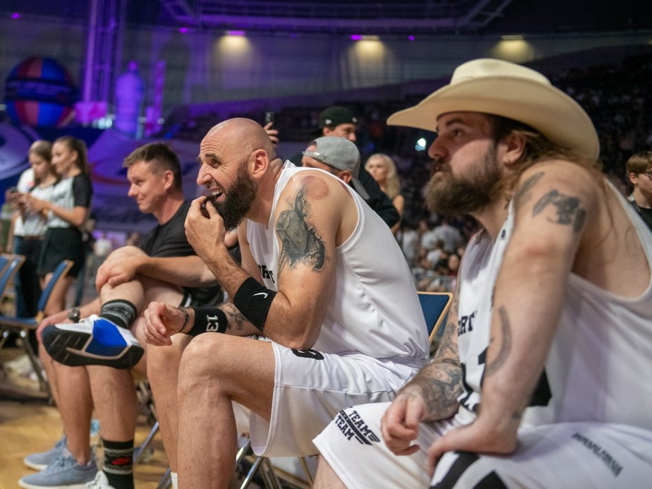Łódź. Mecz Gortat Team vs NATO Team w Łodzi. Zagrają Bedoes 2115, Friz, Piotr Żyła, Mateusz Damięcki i inni