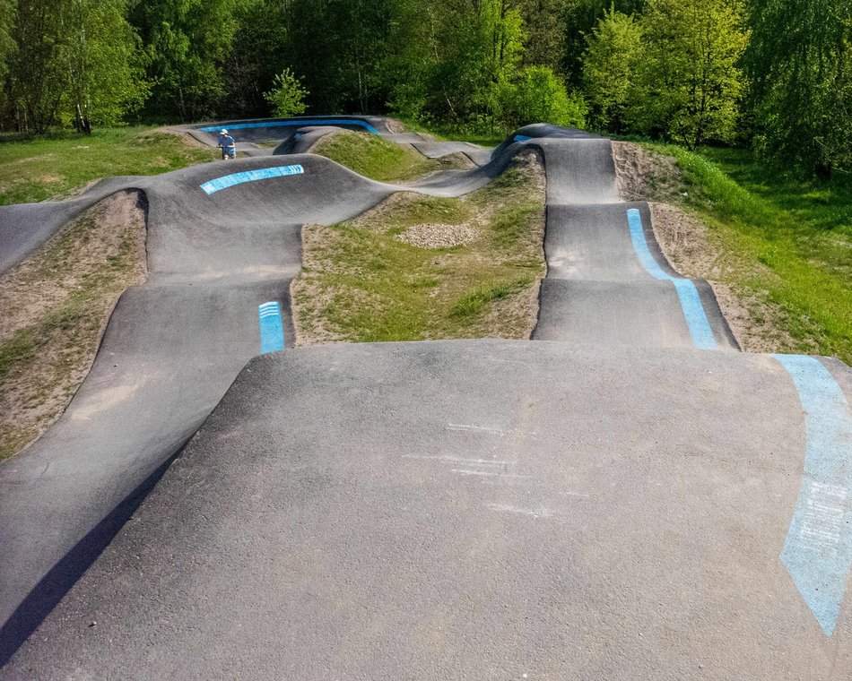 Łódź. Pumptrack w Dolinie Łódki (ul. Giewont i ul. Rysy)