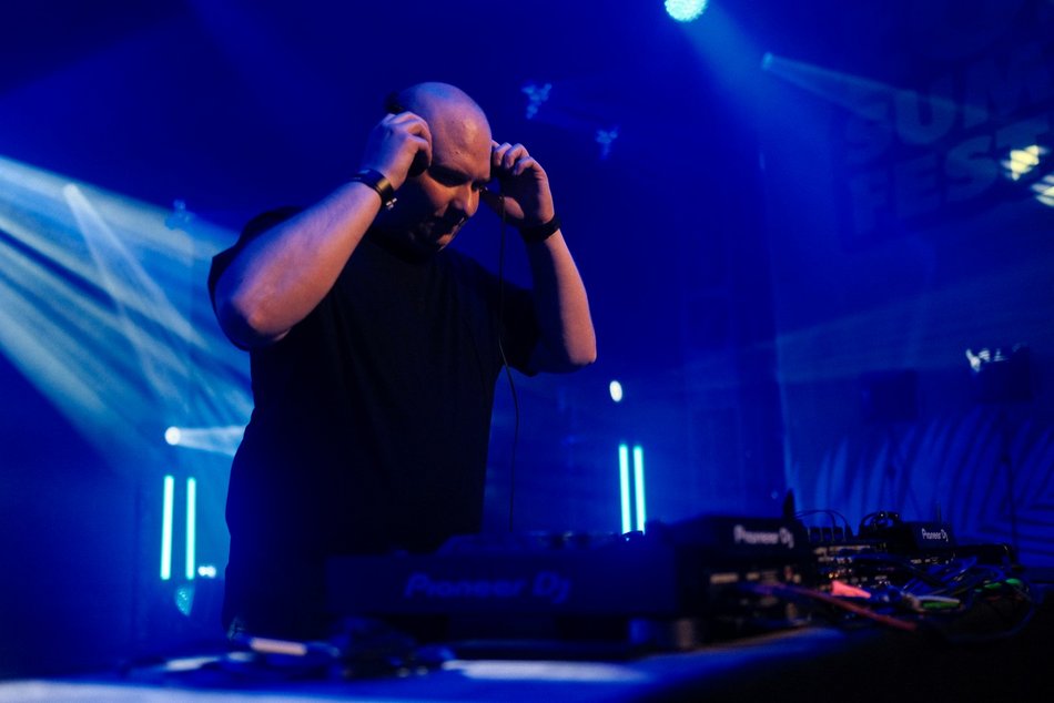 Didżeje rozgrzewają publiczność Łódź Summer Festival 2025. Muzyczne sety między koncertami
