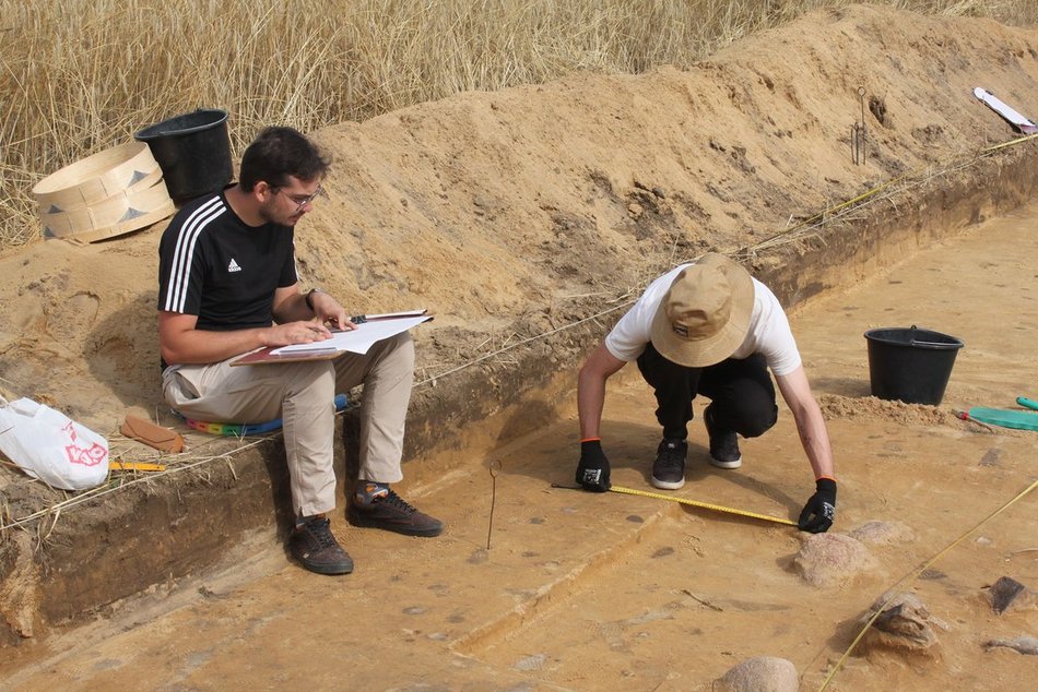 Łódź. Wykopaliska sprzed 3 tysięcy lat! Archeolodzy z Uniwersytetu Łódzkiego odkryli prawdziwe skarby